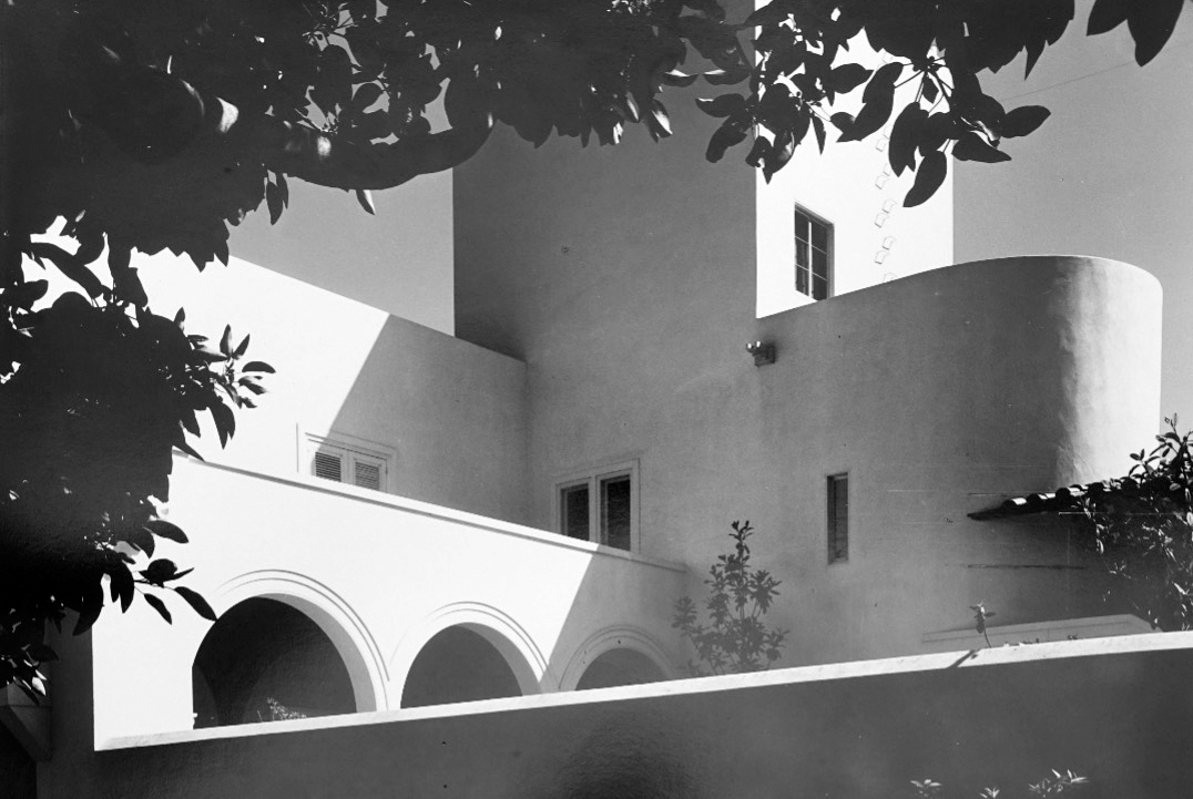 Lutah Maria Riggs (American, 1896–-1984), “Brünninghausen,” Montecito, California. Partial view of the completed building, circa 1938